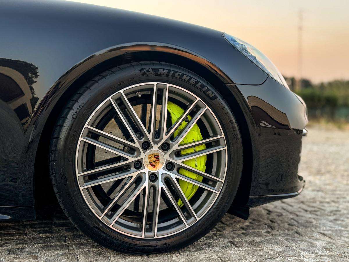 porsche-panamera-2019-hibrido-a-gasolina-3996cc