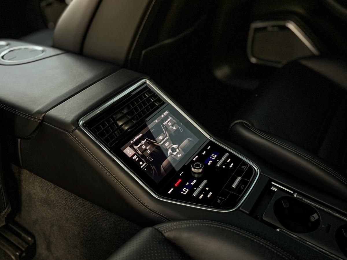 porsche-panamera-2019-hibrido-a-gasolina-3996cc