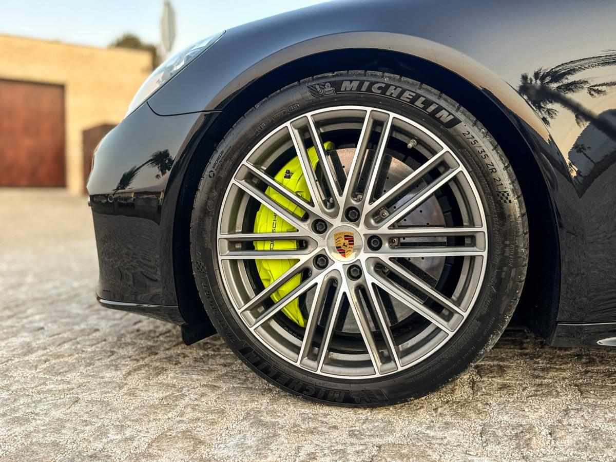 porsche-panamera-2019-hibrido-a-gasolina-3996cc