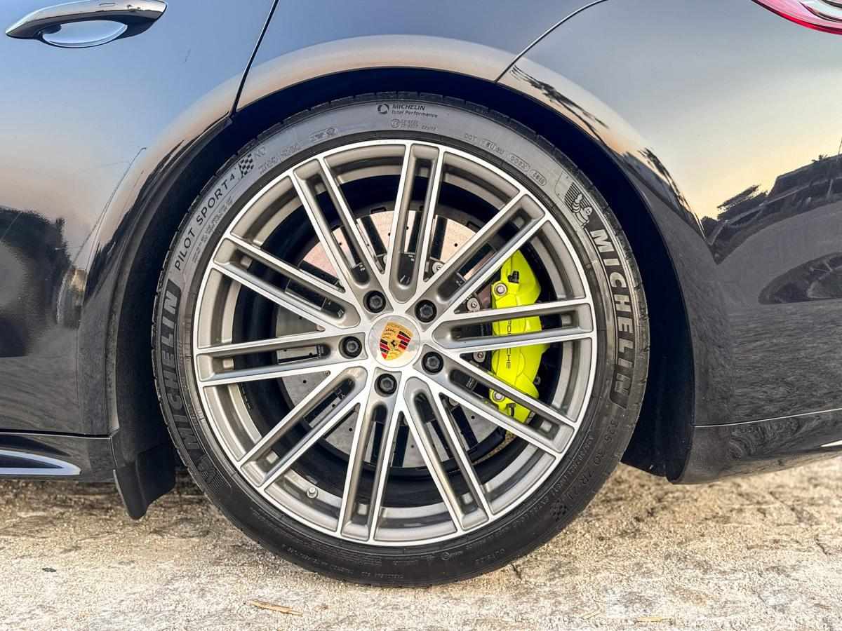 porsche-panamera-2019-hibrido-a-gasolina-3996cc