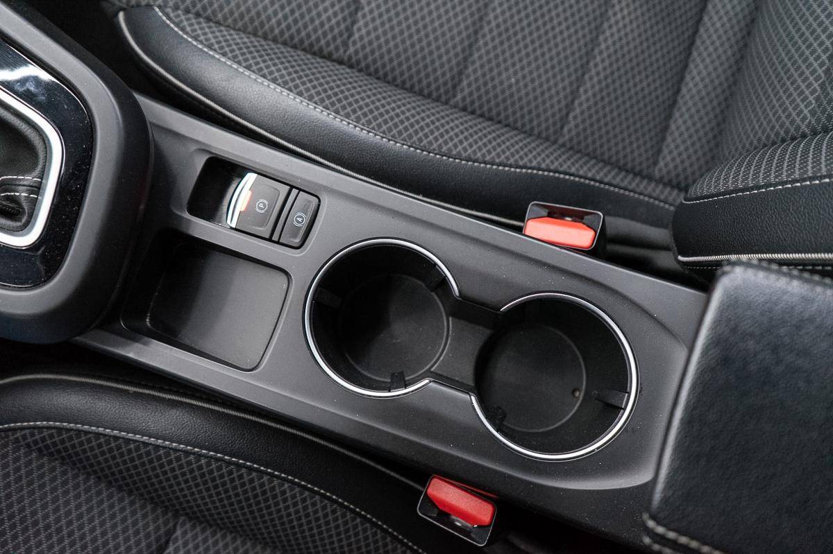 renault-arkana-2022-hibrido-a-gasolina-1598cc