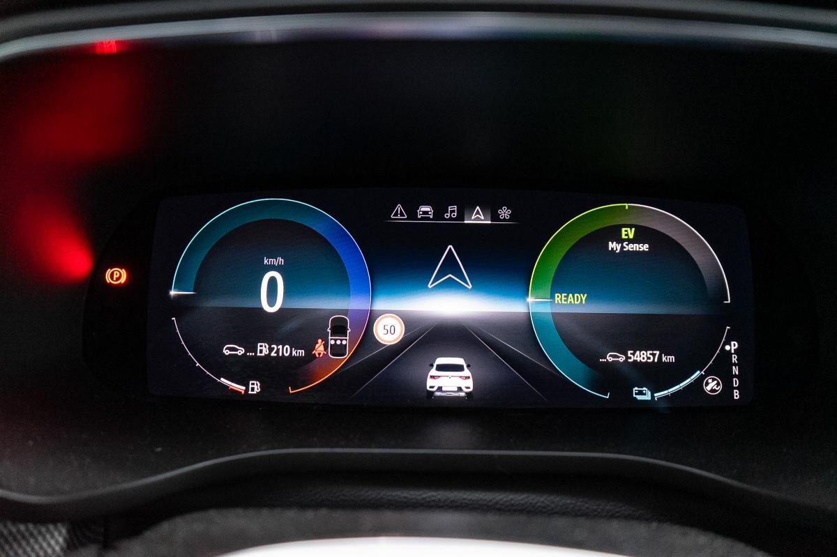 renault-arkana-2022-hibrido-a-gasolina-1598cc
