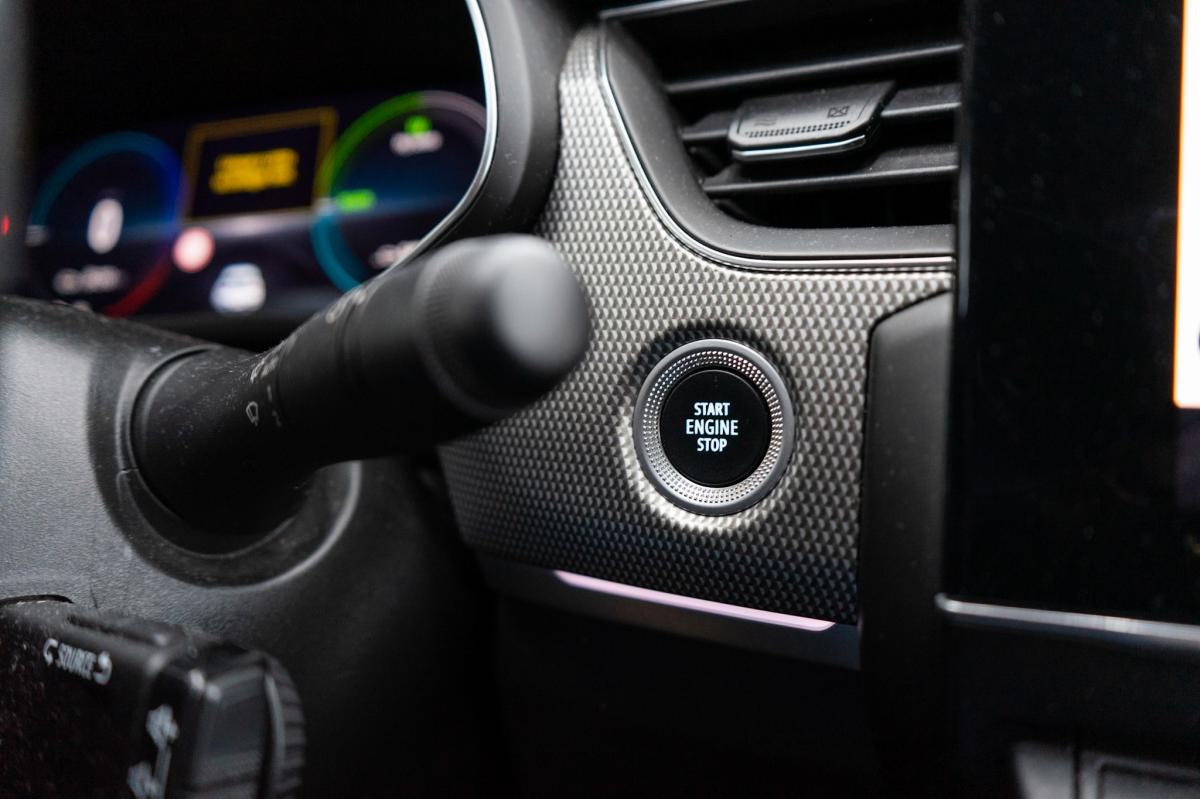 renault-arkana-2022-hibrido-a-gasolina-1598cc