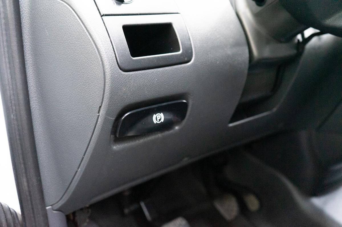 mercedes-benz-vito-2013-diesel-2143cc