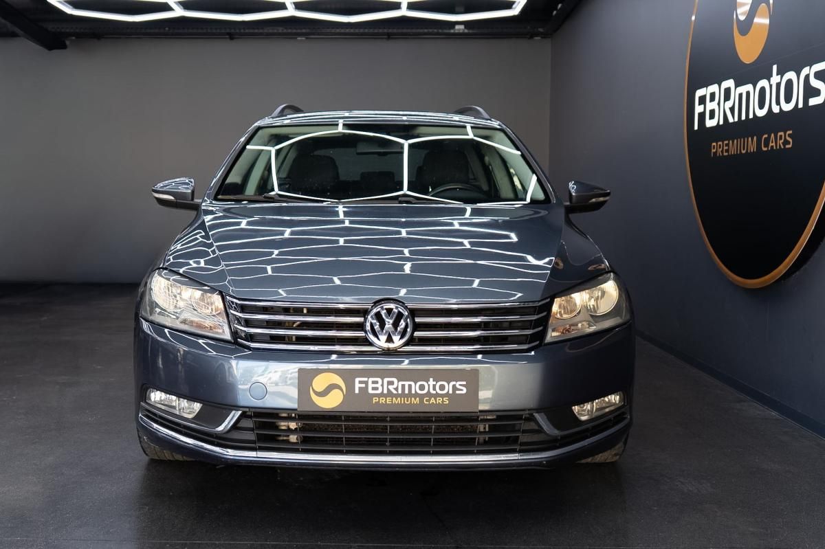 volkswagen-passat-variant-2011-diesel-1598cc