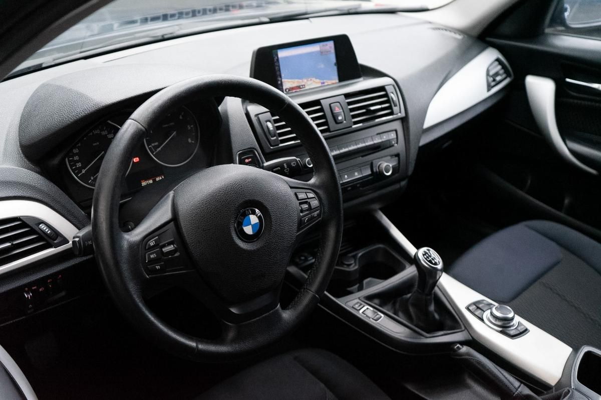 bmw-serie-1-2012-diesel-1995cc