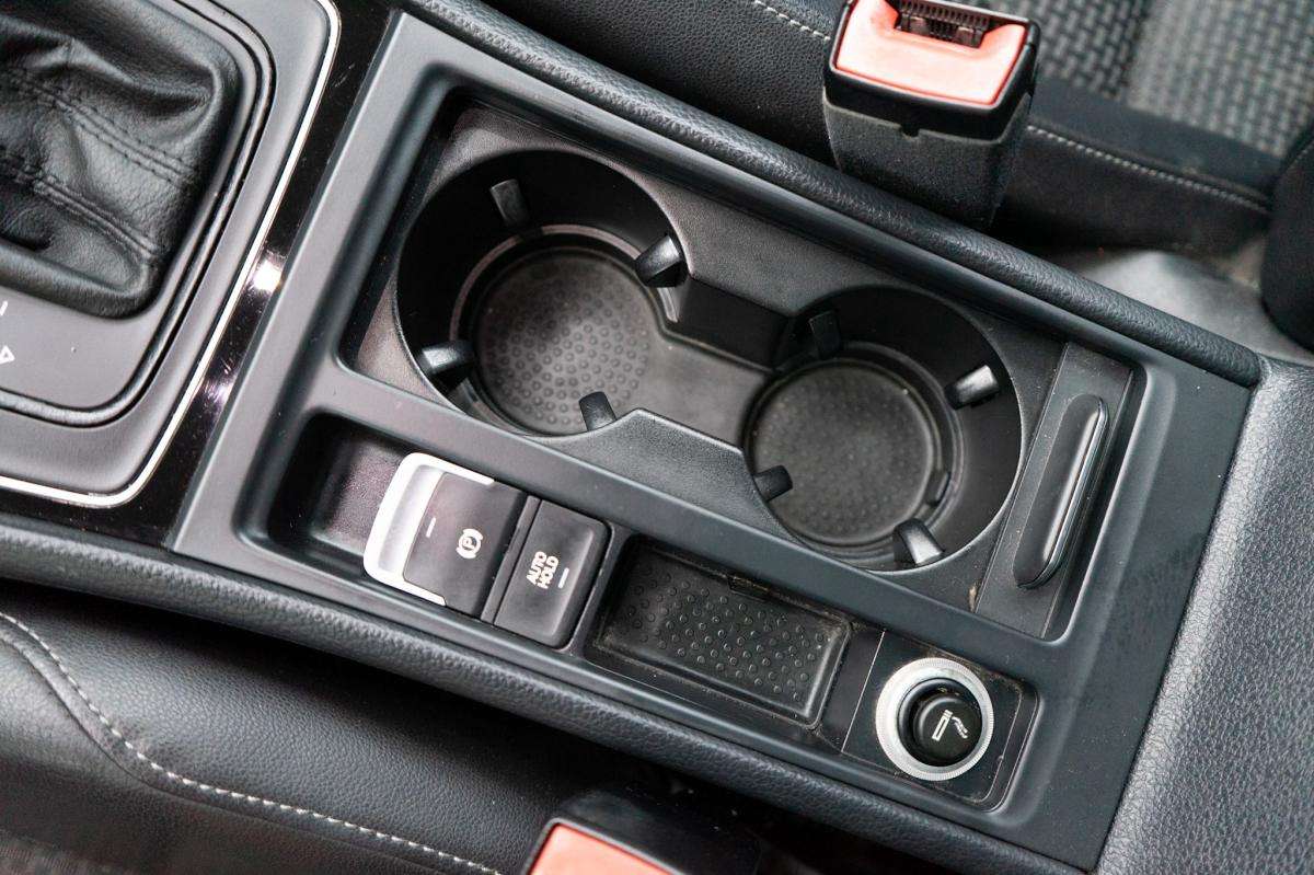 volkswagen-golf-variant-2015-diesel-1598cc