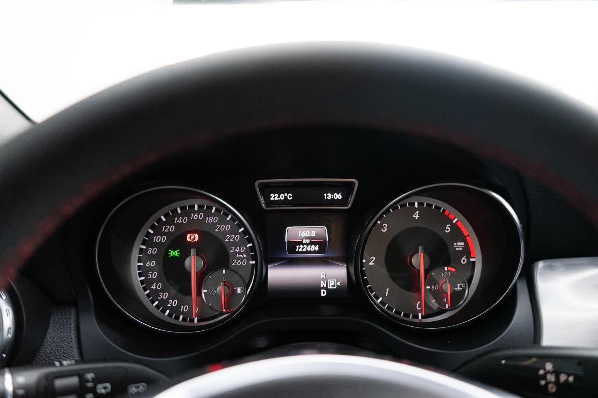 mercedes-benz-gla-2015-diesel-2143cc