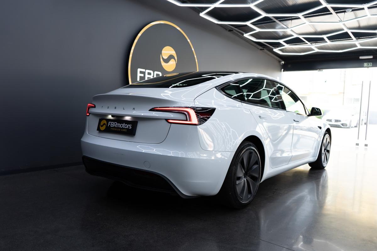 tesla-model-3-2024-eletrico-500cc