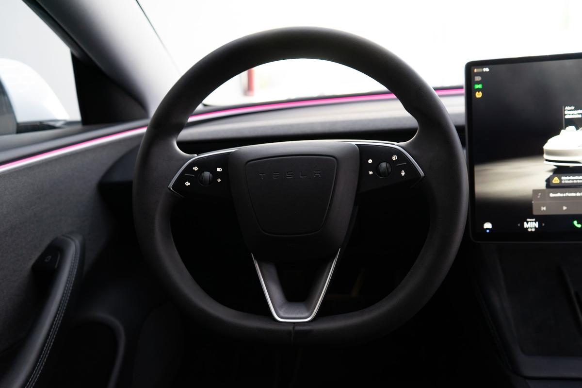 tesla-model-3-2024-eletrico-500cc