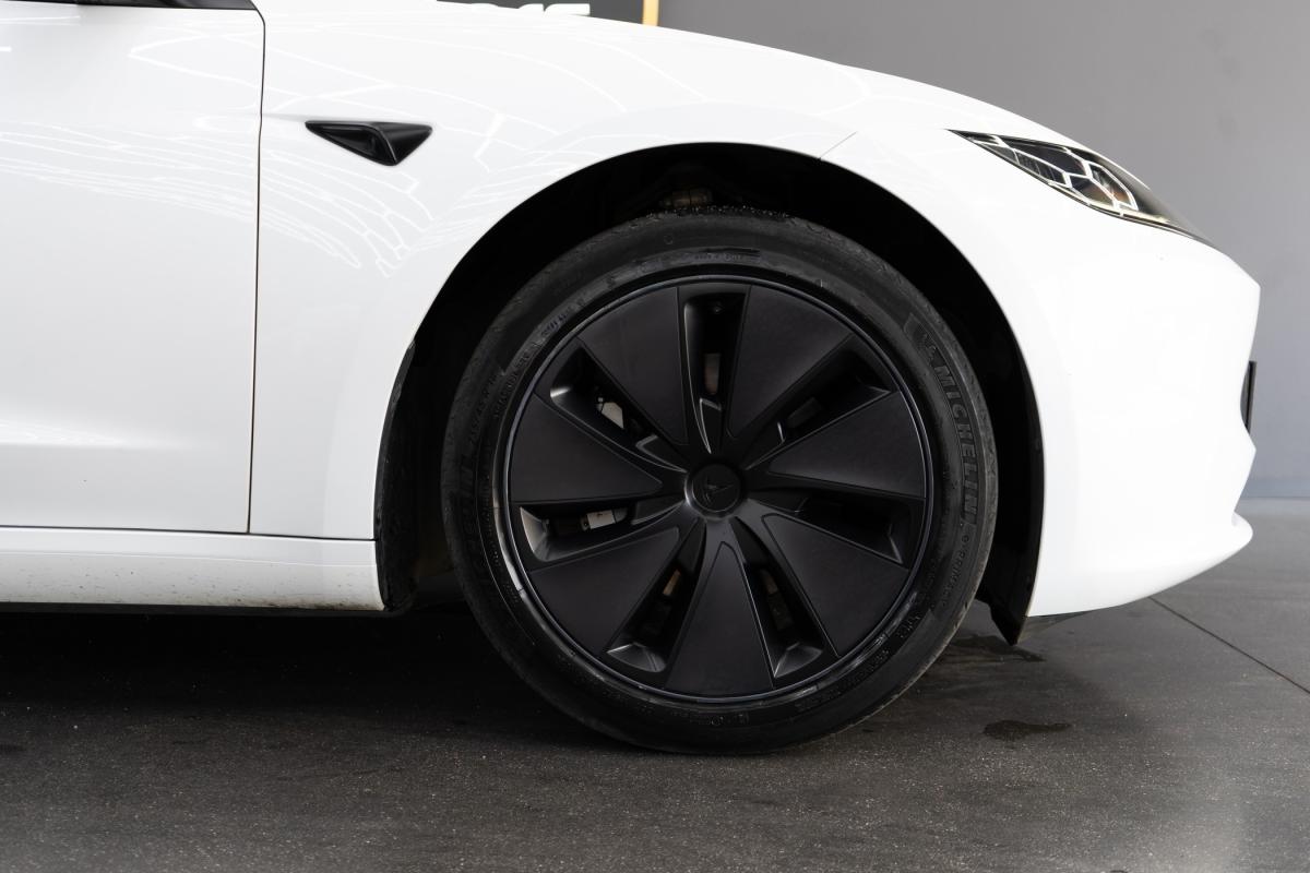 tesla-model-3-2024-eletrico-500cc