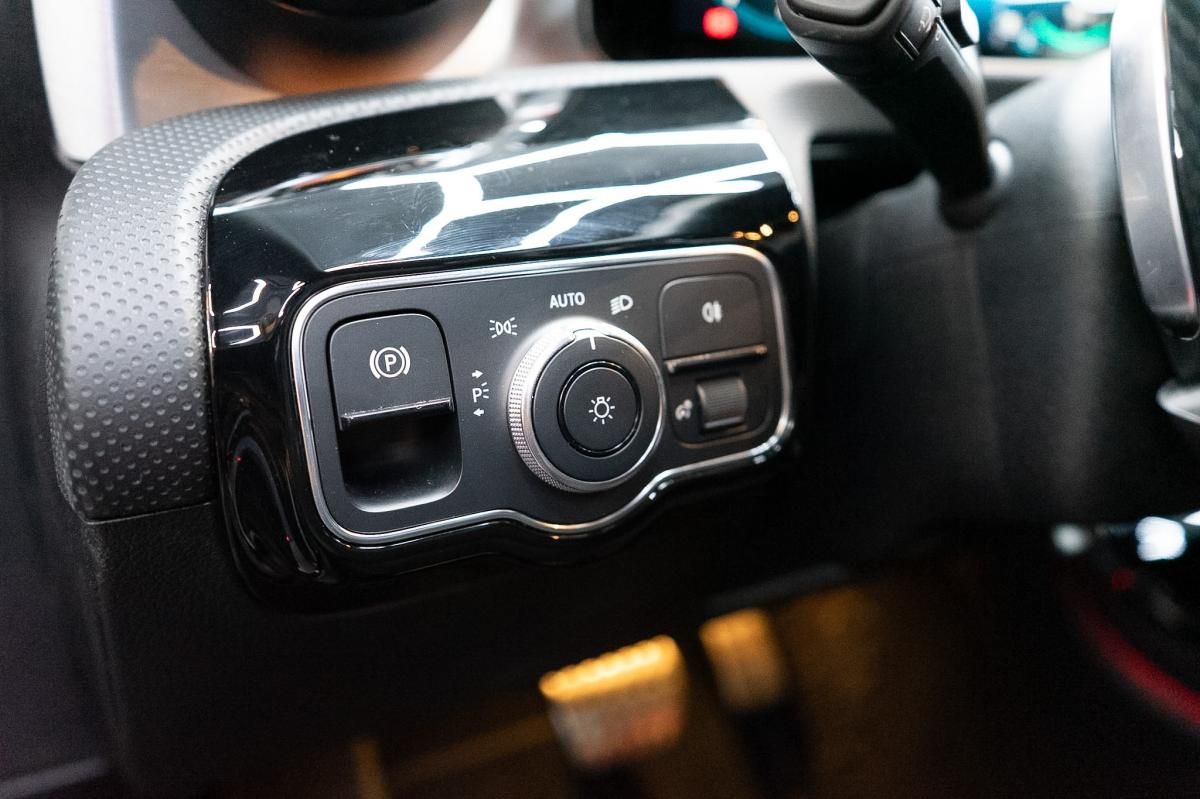 mercedes-benz-cla-2022-hibrido-a-gasolina-1332cc