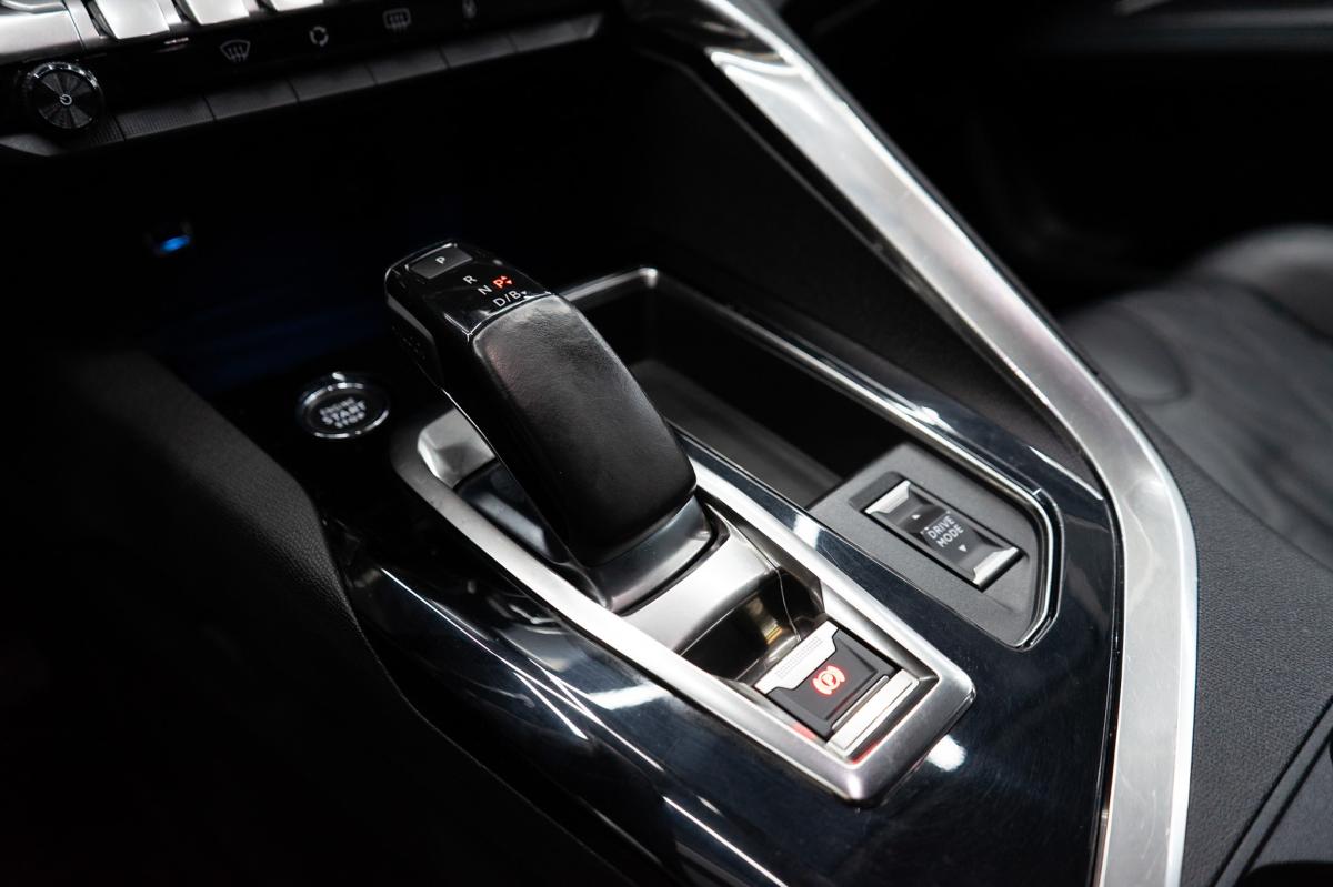 peugeot-3008-2022-hibrido-a-gasolina-1598cc