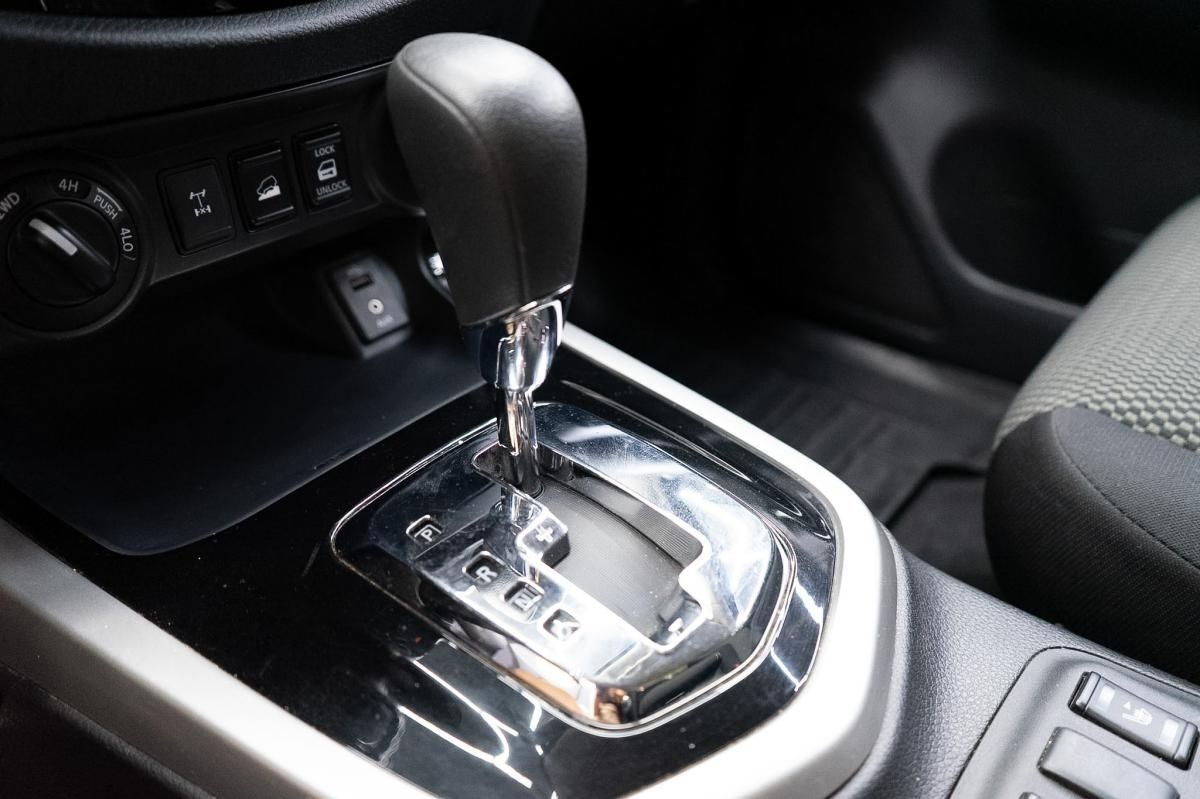 nissan-navara-2021-diesel-2298cc