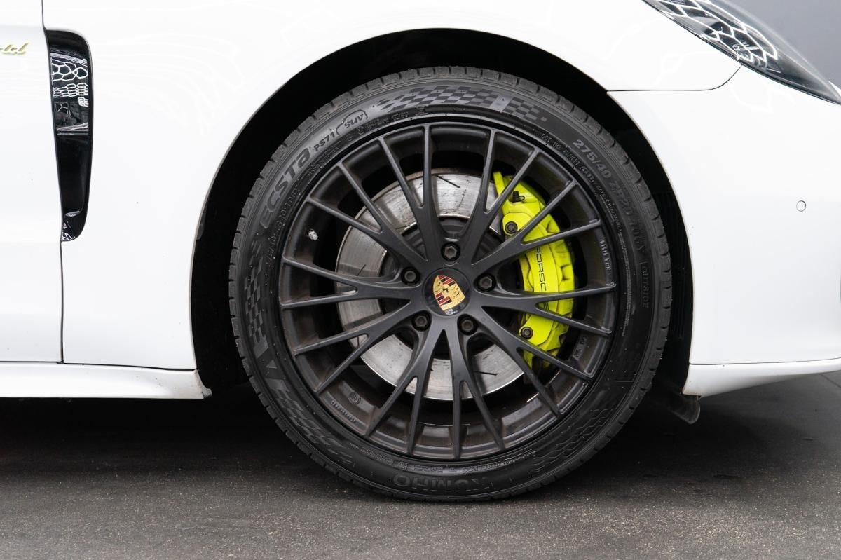 porsche-panamera-sport-turismo-2018-hibrido-a-gasolina-2894cc