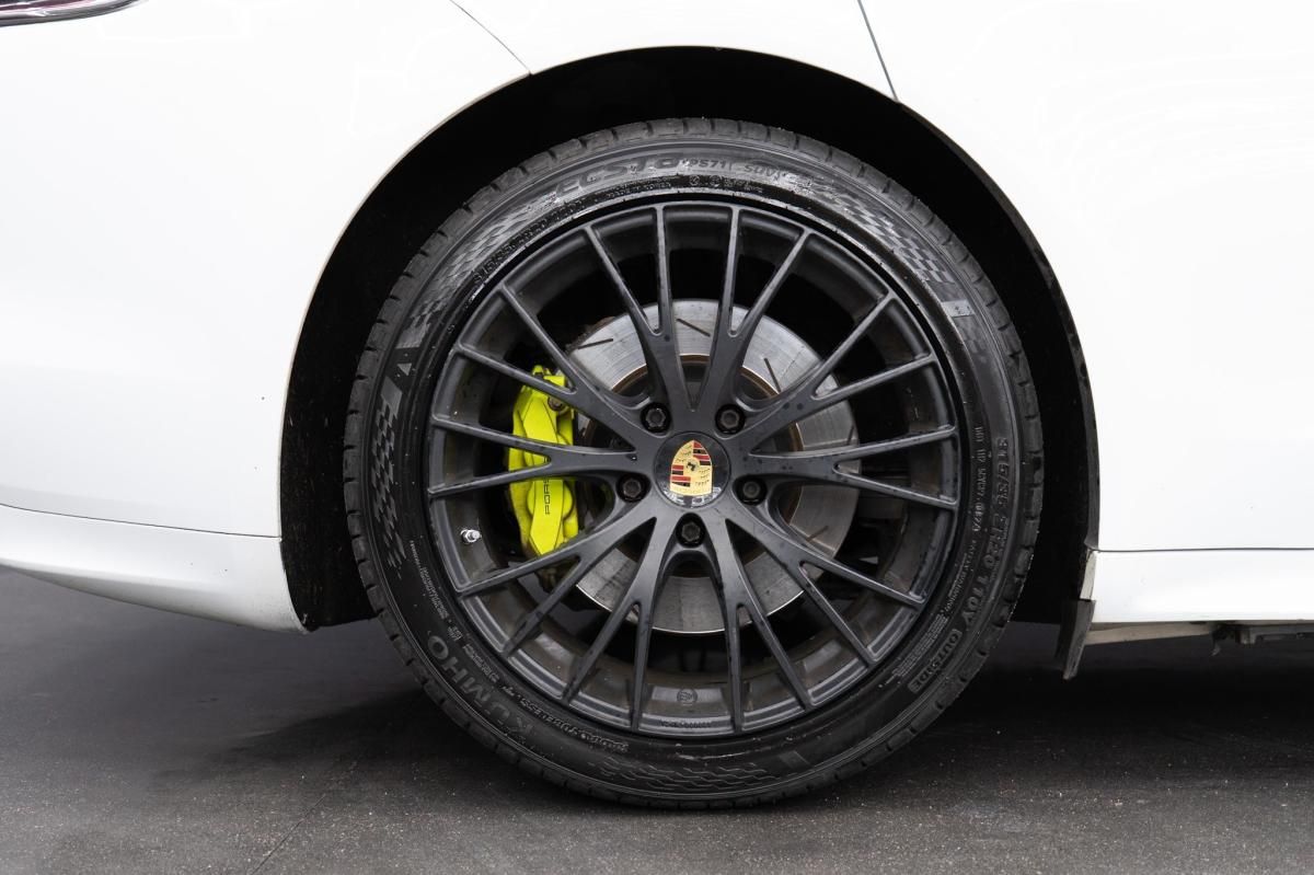 porsche-panamera-sport-turismo-2018-hibrido-a-gasolina-2894cc