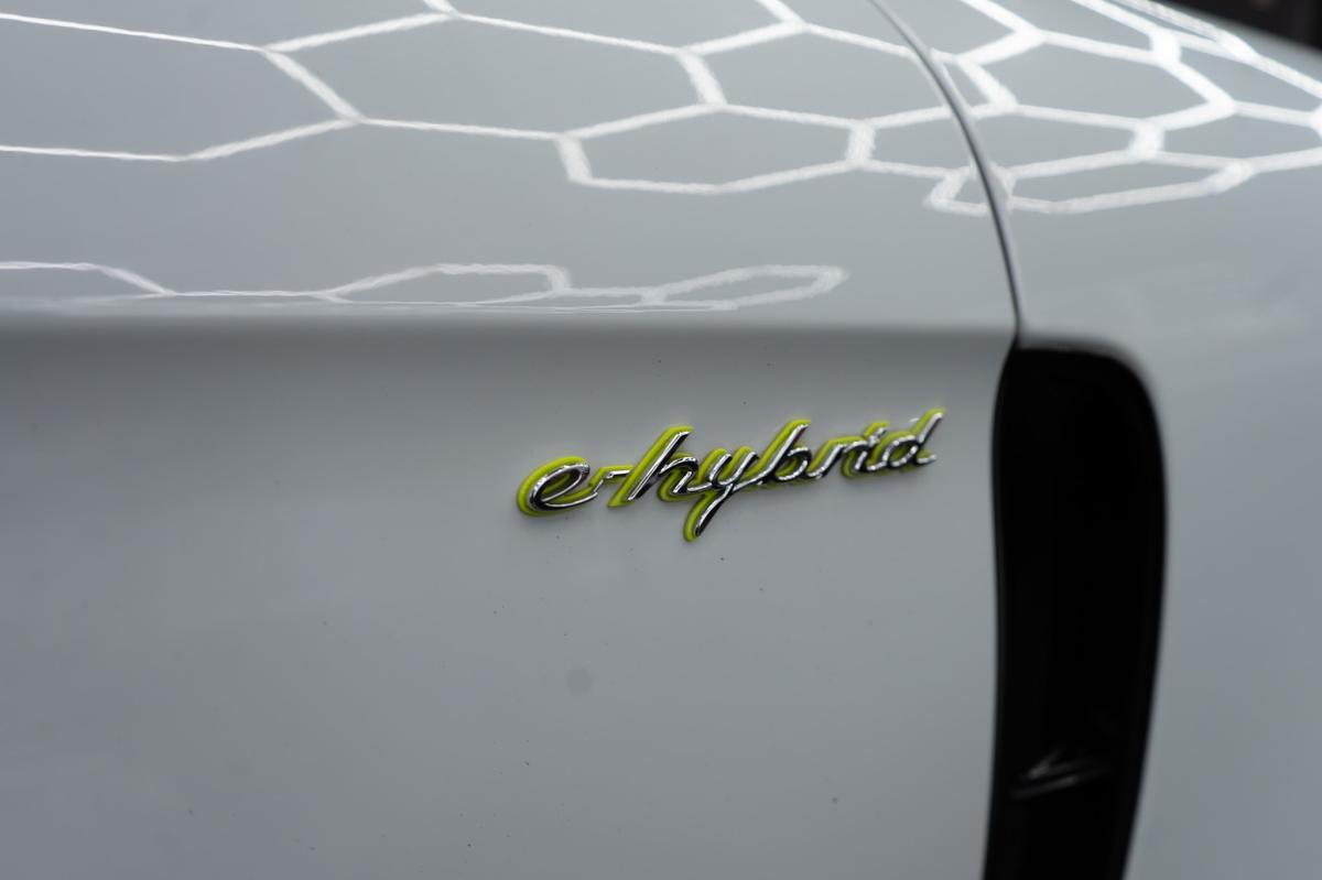 porsche-panamera-sport-turismo-2018-hibrido-a-gasolina-2894cc