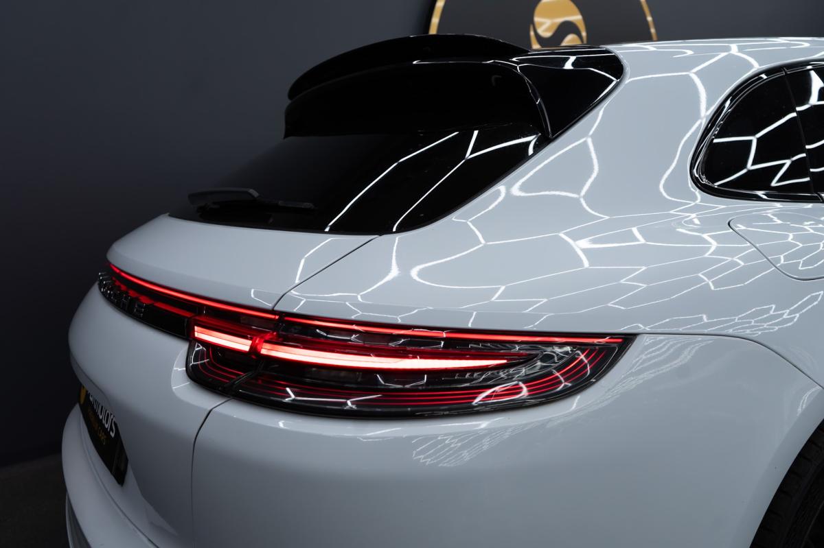 porsche-panamera-sport-turismo-2018-hibrido-a-gasolina-2894cc