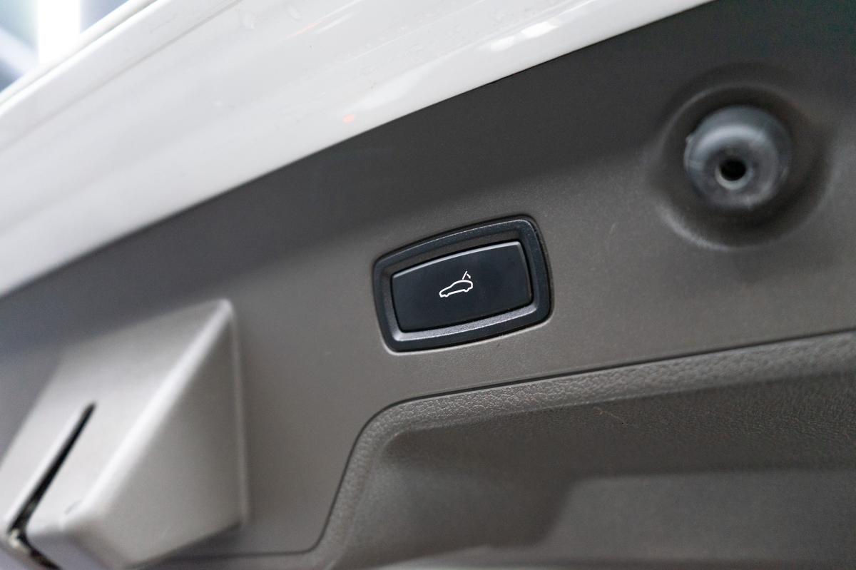 porsche-panamera-sport-turismo-2018-hibrido-a-gasolina-2894cc