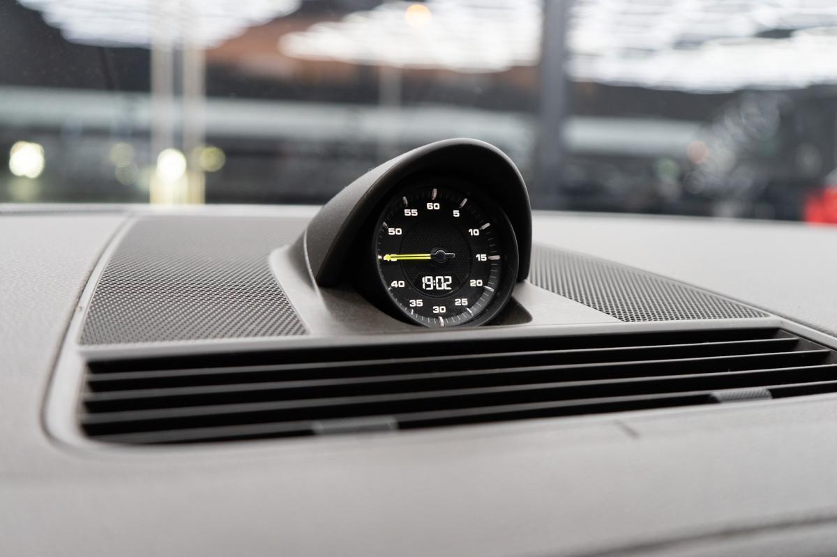porsche-panamera-sport-turismo-2018-hibrido-a-gasolina-2894cc