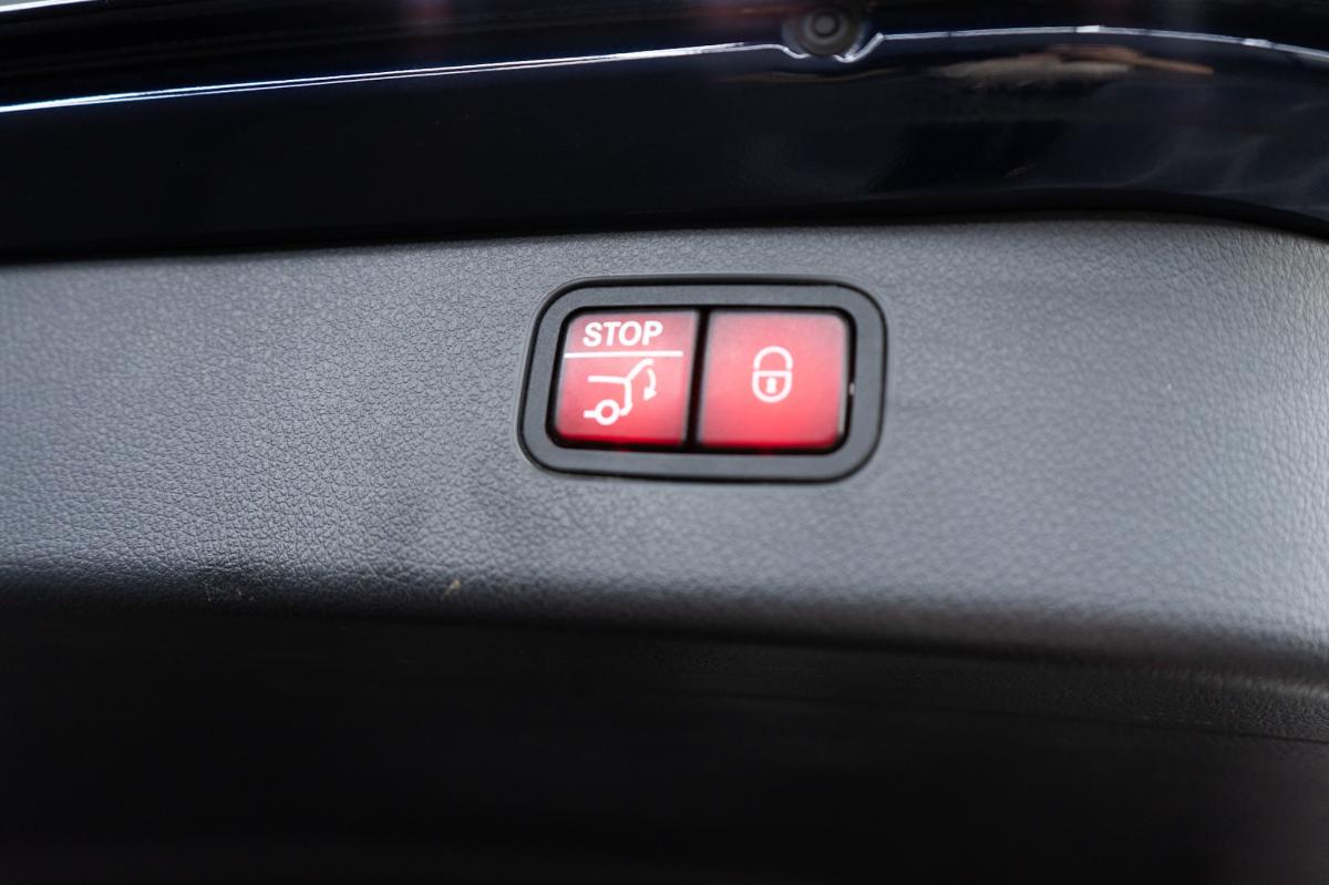 mercedes-benz-classe-c-2022-hibrido-a-gasolina-1999cc