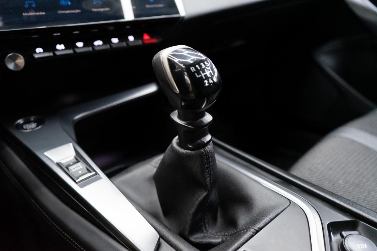 peugeot-308-sw-2022-diesel-1499cc