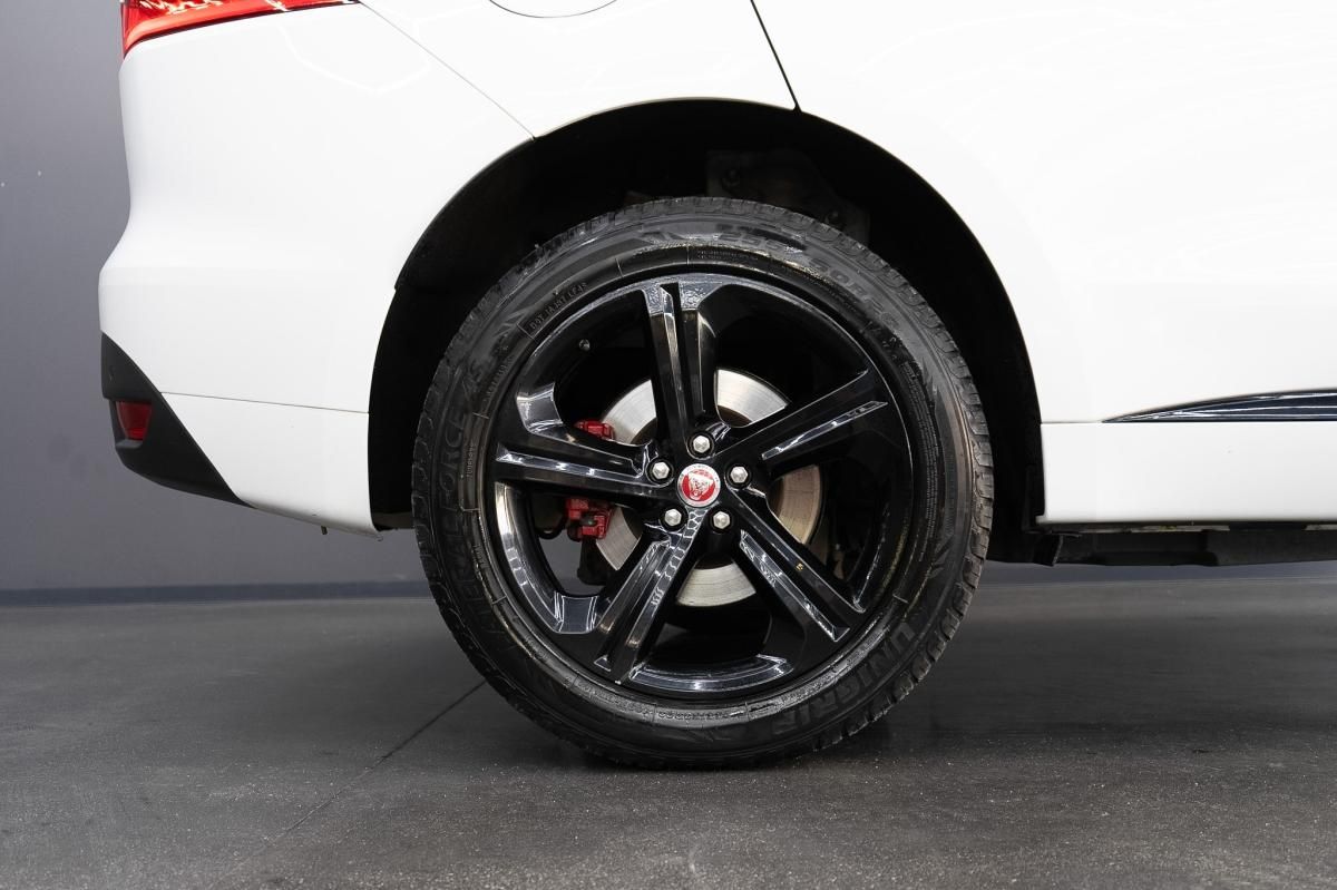 jaguar-f-pace-2019-diesel-1999cc