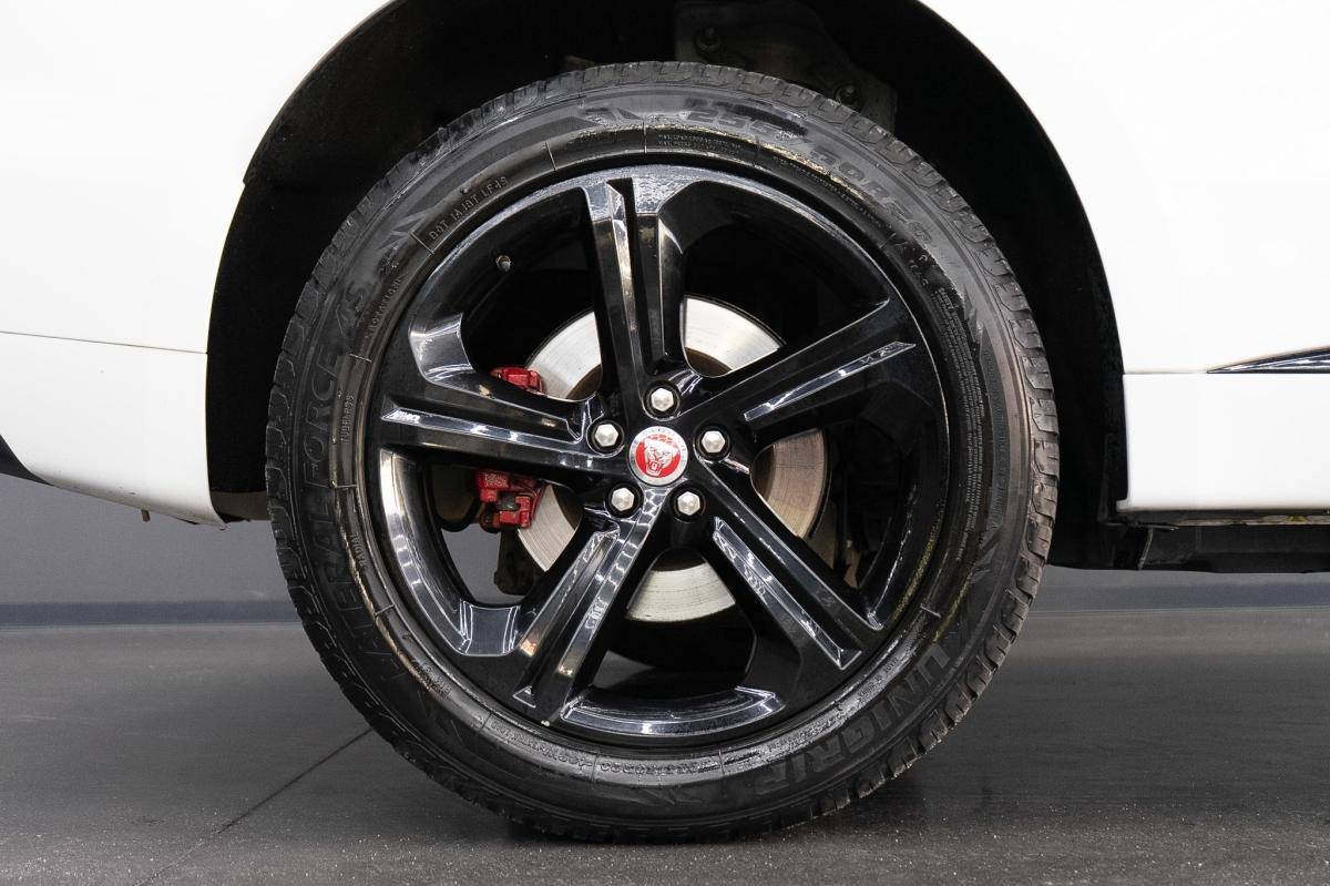 jaguar-f-pace-2019-diesel-1999cc