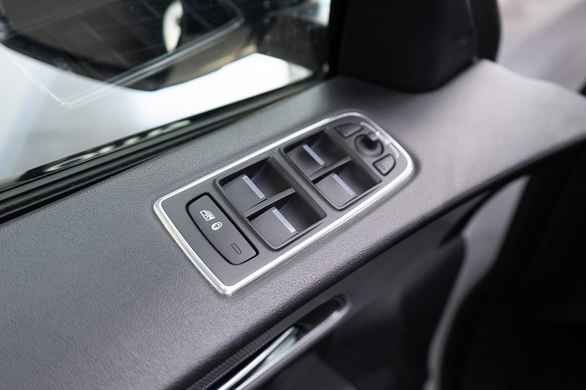 jaguar-f-pace-2019-diesel-1999cc
