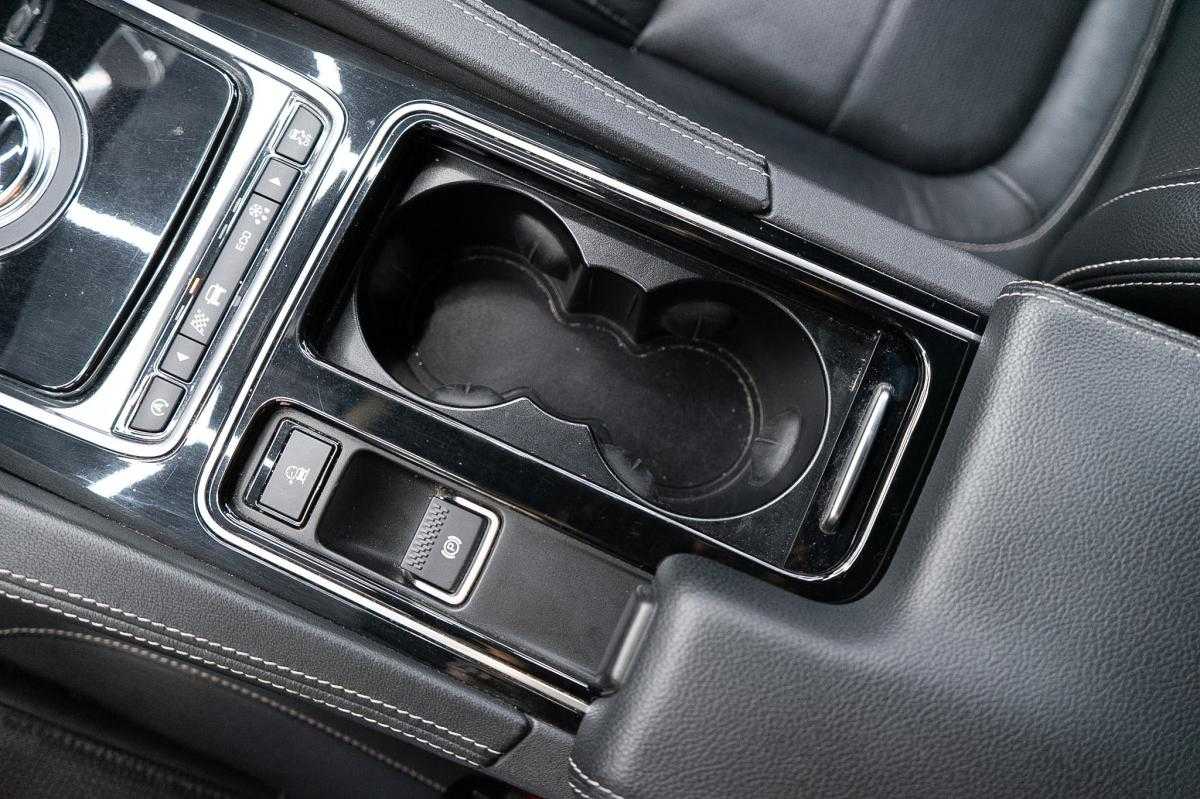 jaguar-f-pace-2019-diesel-1999cc