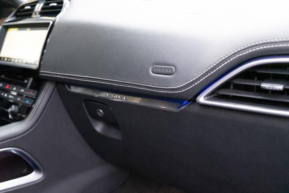 jaguar-f-pace-2019-diesel-1999cc
