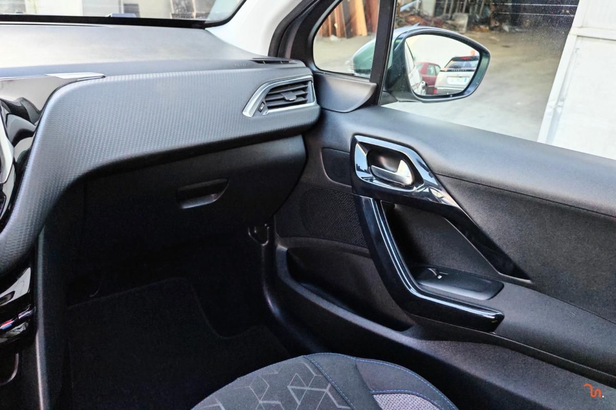 peugeot-2008-2019-gasolina-1199cc