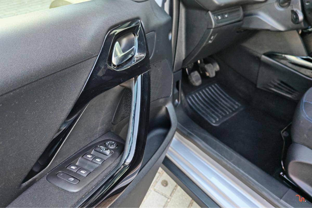 peugeot-2008-2019-gasolina-1199cc