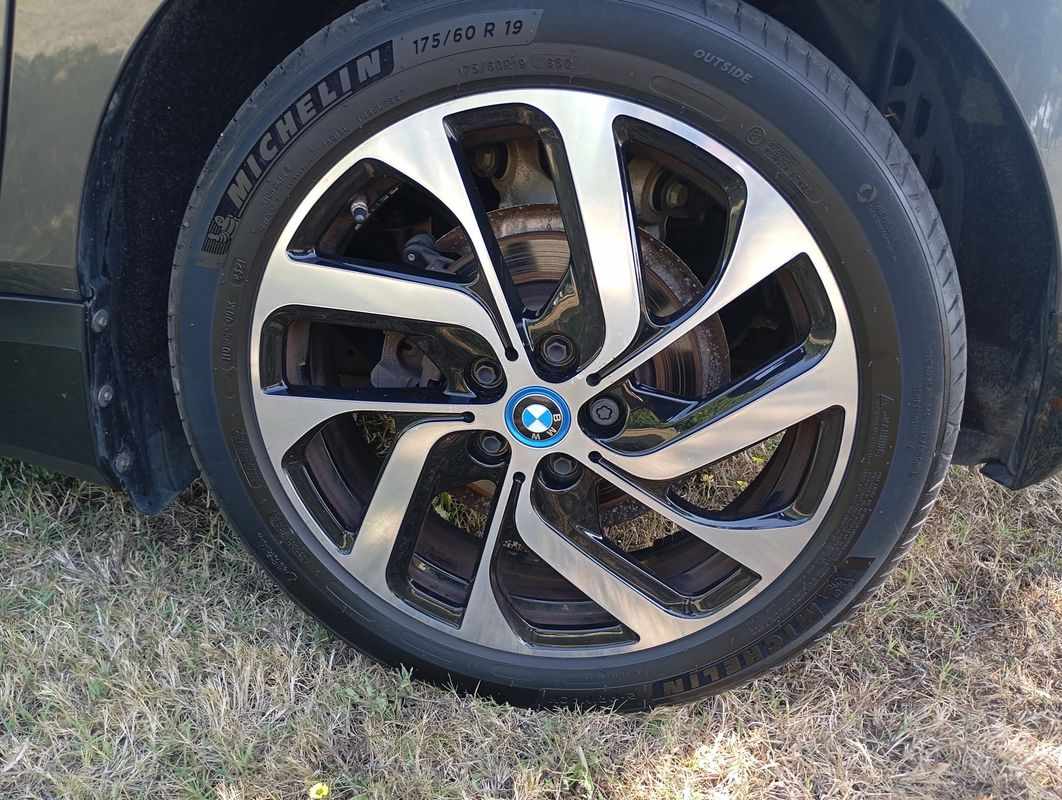 bmw-i3-2019-eletrico-0cc