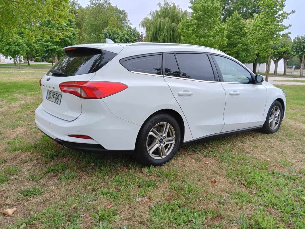 ford-focus-sw-2019-diesel-1499cc
