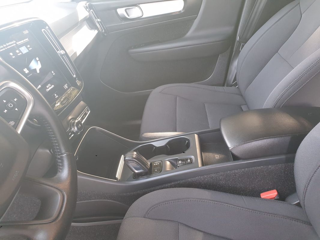 volvo-xc40-2020-hibrido-a-gasolina-1477cc