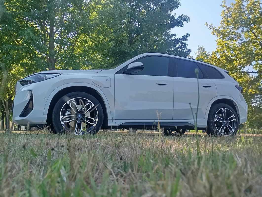 bmw-x1-2023-hibrido-a-gasolina-1499cc