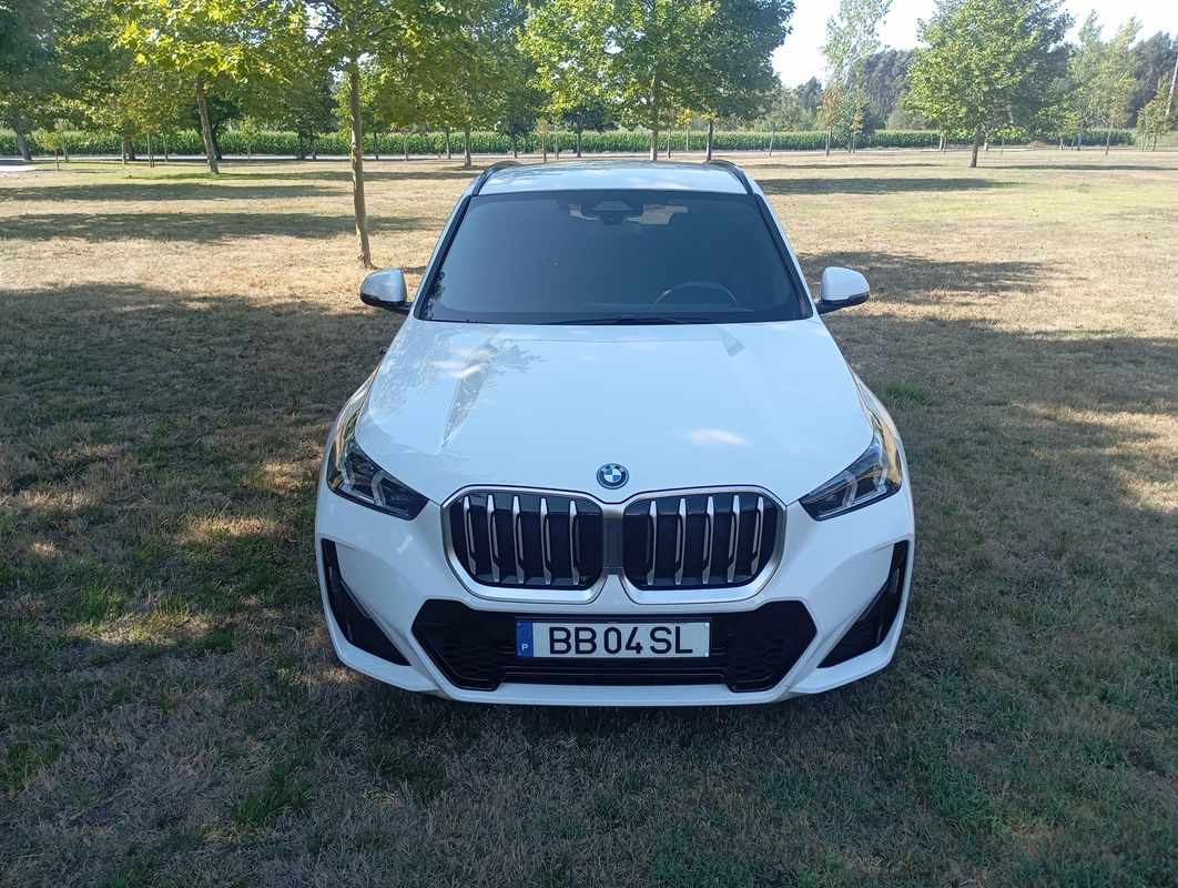 bmw-x1-2023-hibrido-a-gasolina-1499cc