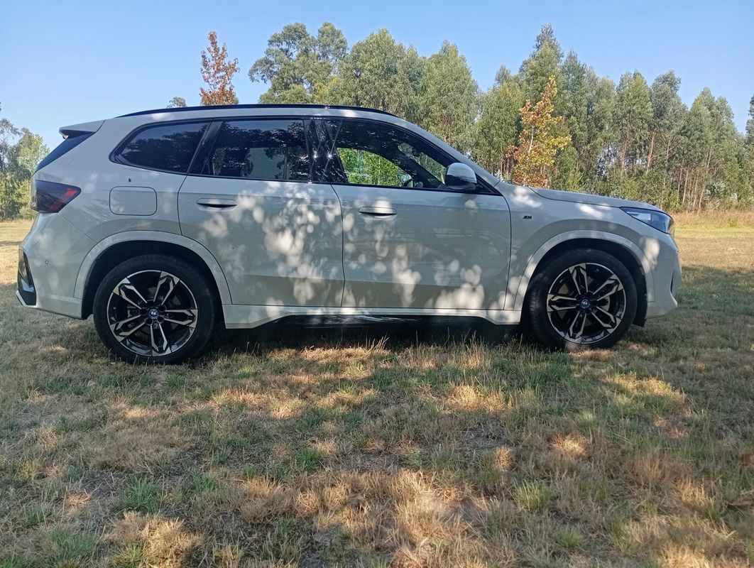 bmw-x1-2023-hibrido-a-gasolina-1499cc
