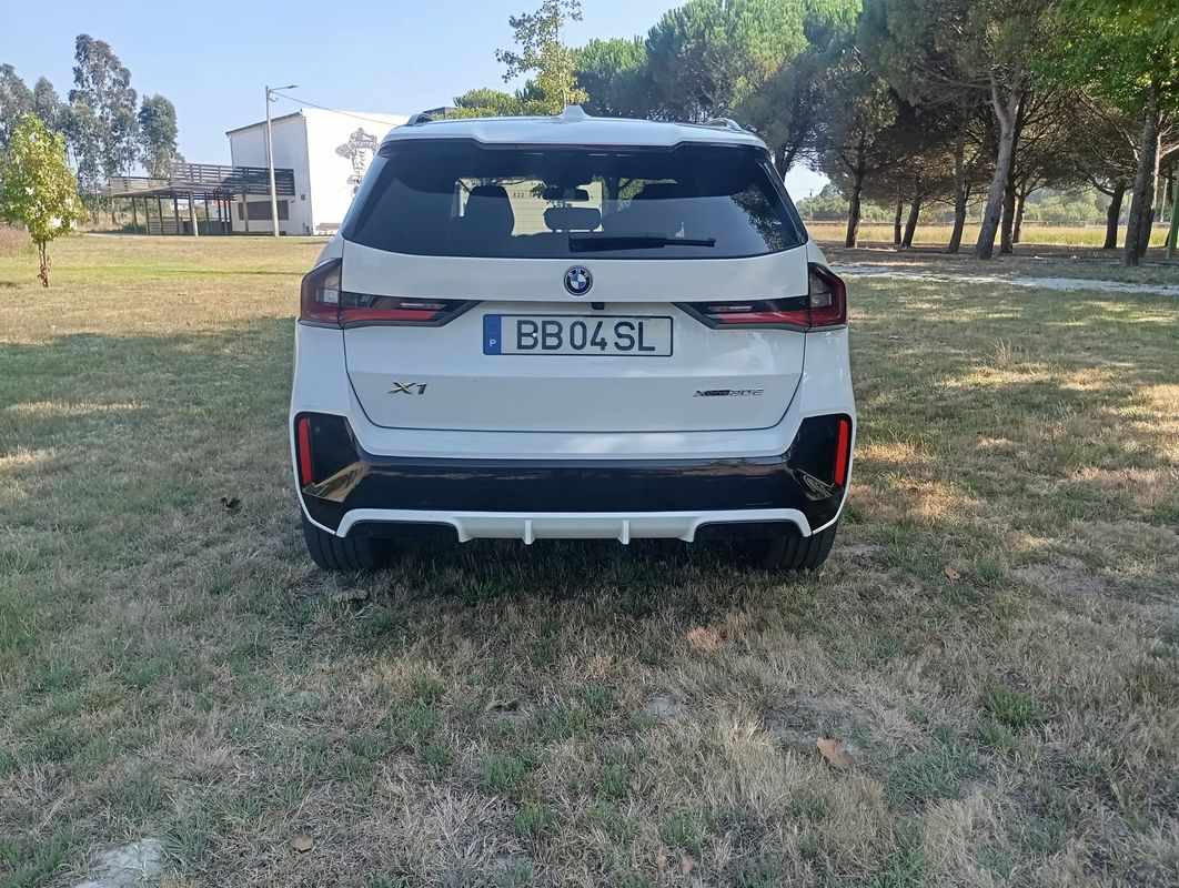 bmw-x1-2023-hibrido-a-gasolina-1499cc