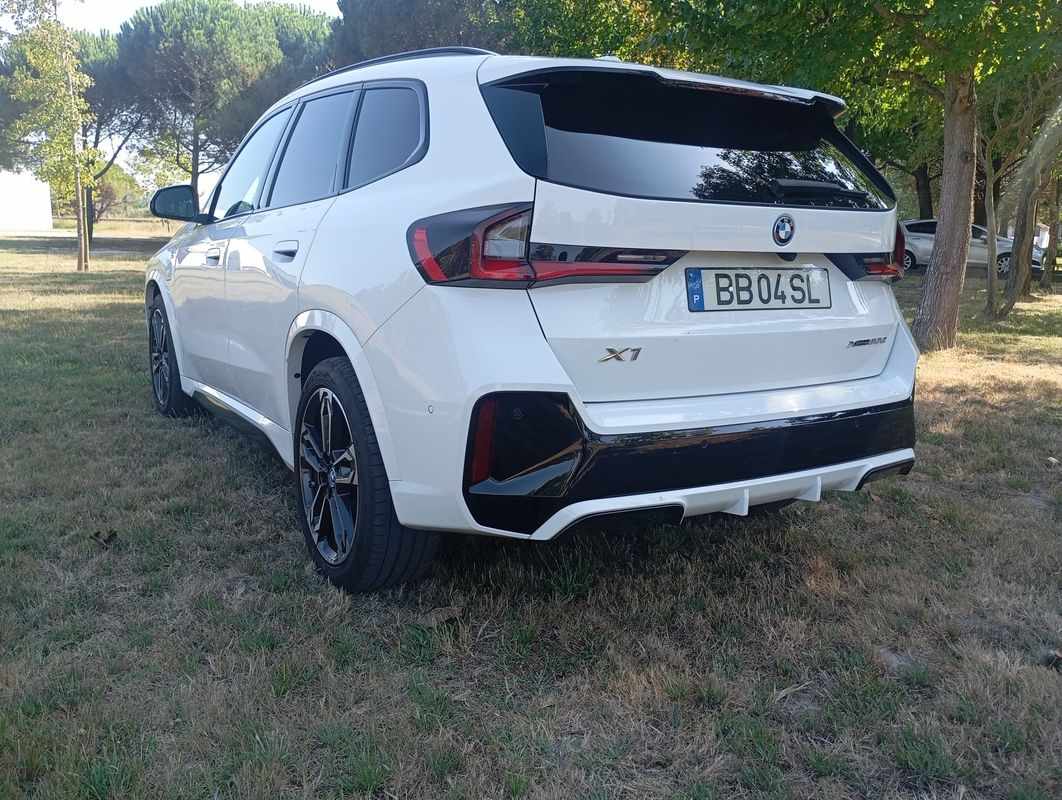 bmw-x1-2023-hibrido-a-gasolina-1499cc