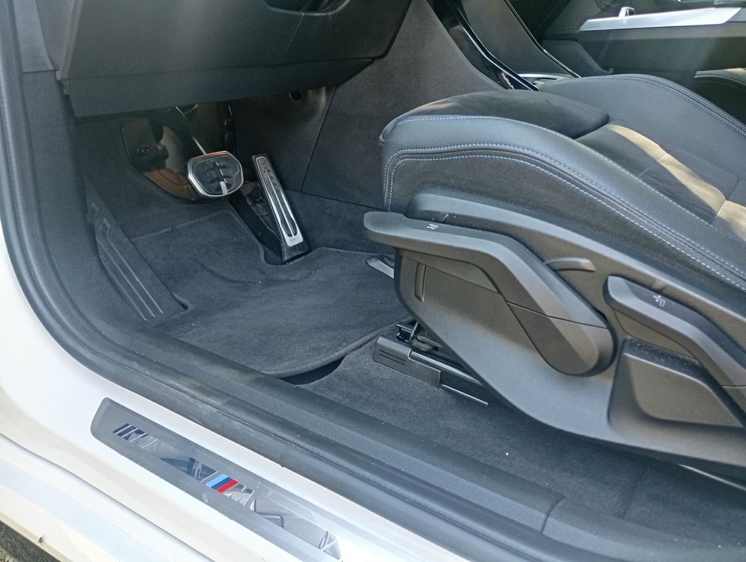 bmw-x1-2023-hibrido-a-gasolina-1499cc