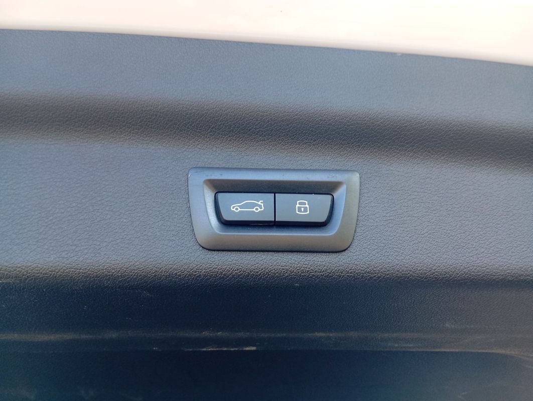 bmw-x1-2023-hibrido-a-gasolina-1499cc