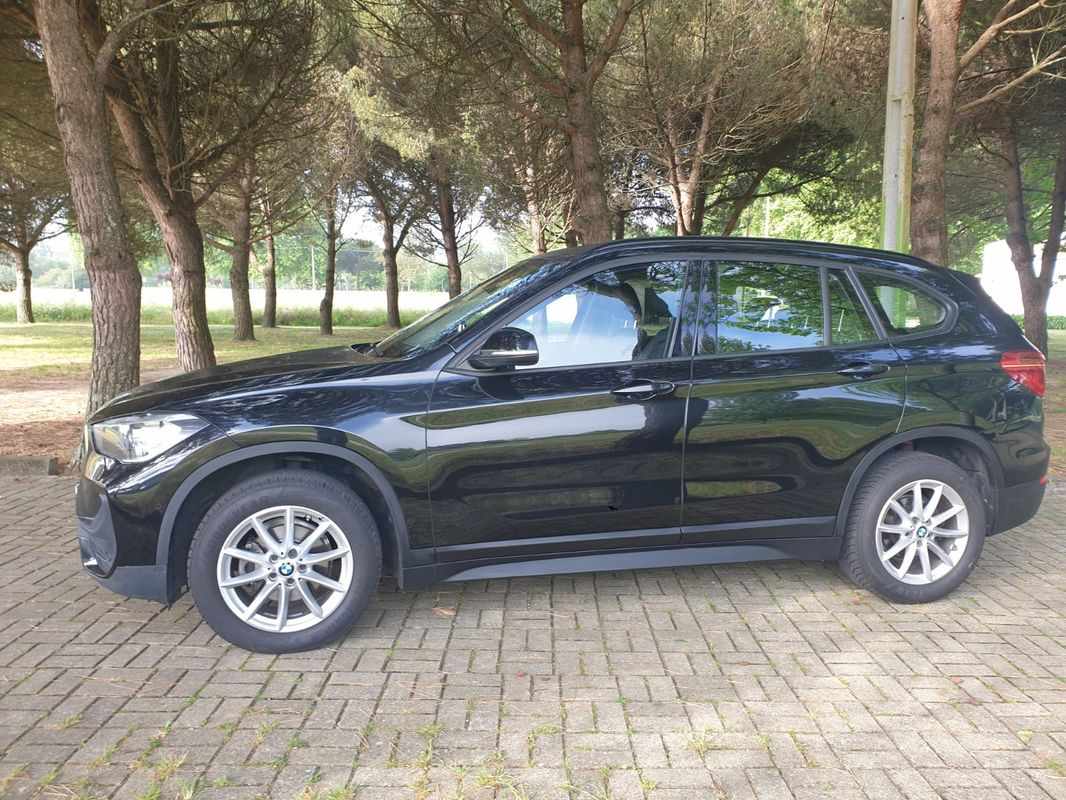 bmw-x1-2022-diesel-1496cc
