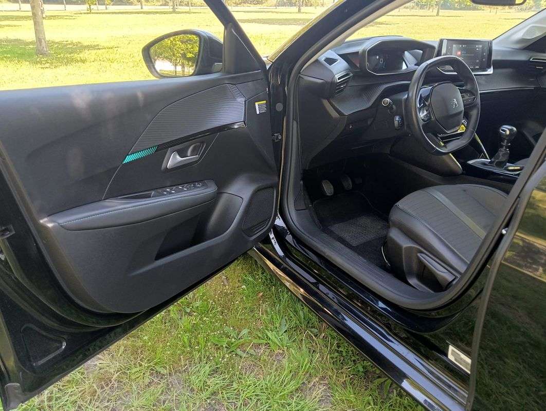 peugeot-208-2020-diesel-1499cc