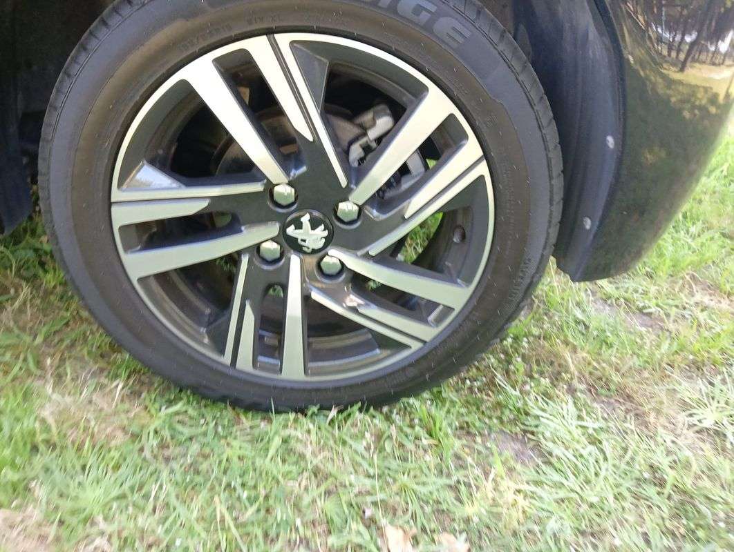 peugeot-208-2020-diesel-1499cc