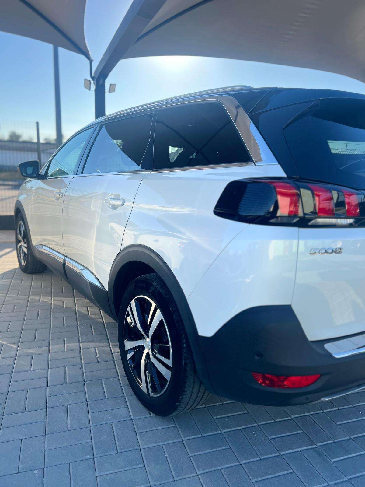 peugeot-5008-2020-diesel-1499cc