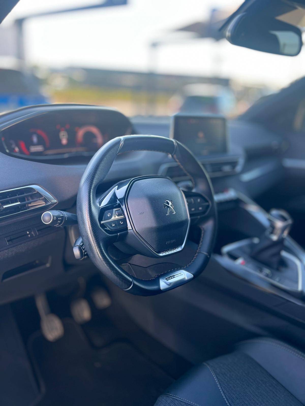 peugeot-5008-2020-diesel-1499cc