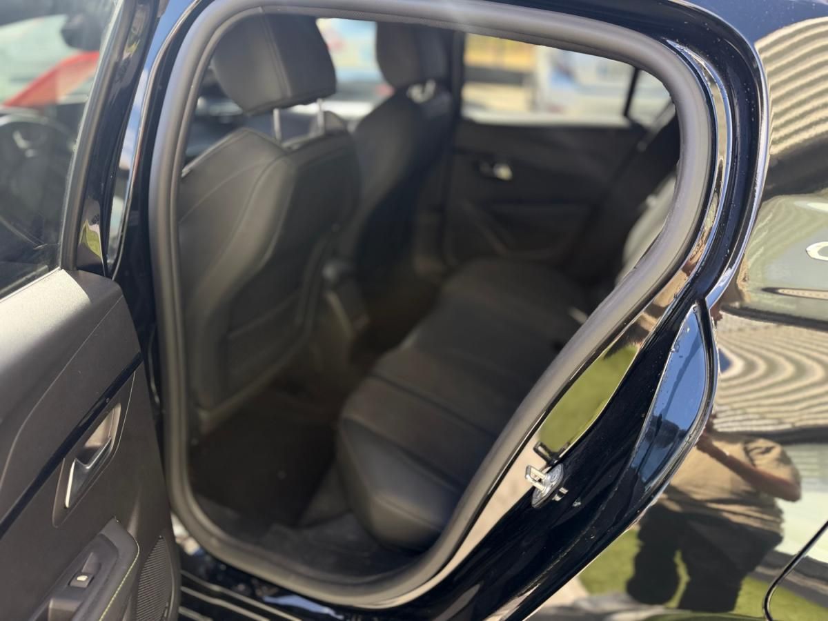 peugeot-208-2022-gasolina-1199cc