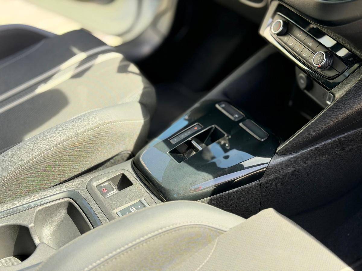 opel-corsa-2025-gasolina-1199cc